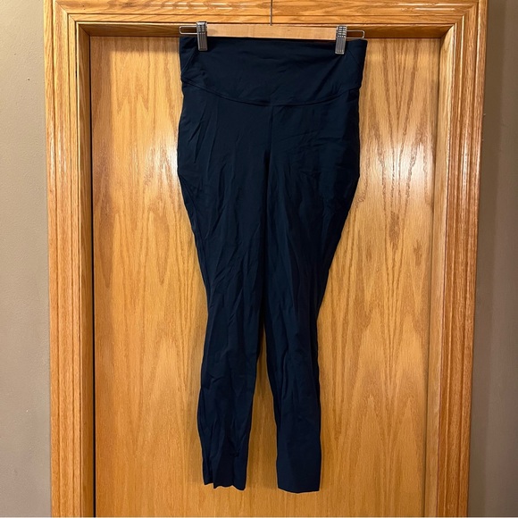 Lululemon Fast and Free high rise leggings size 10 - Picture 1 of 5